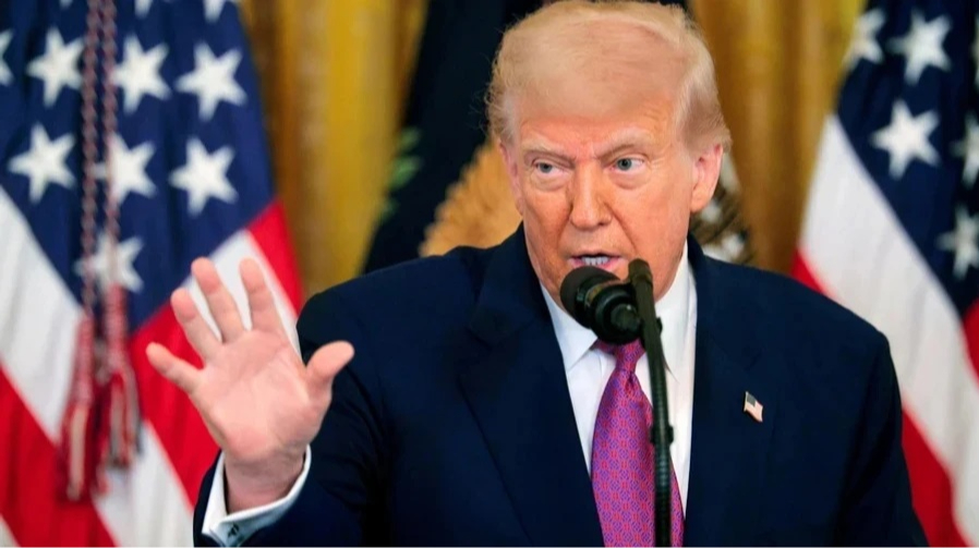 Трамп заявил о пошлинах в Ормузском проливе