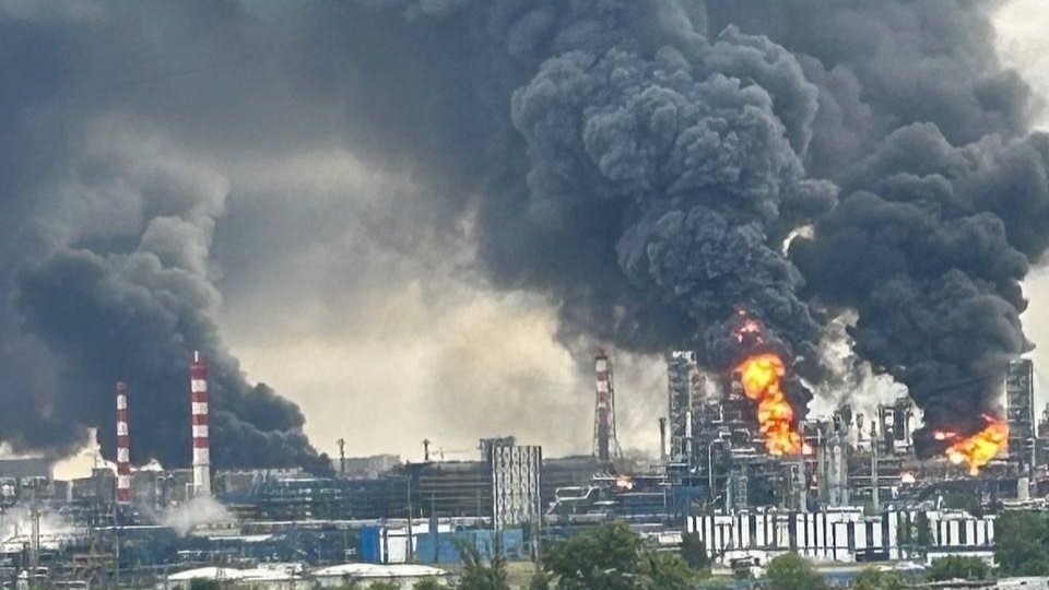 Украинцы ответили мемами на удары по Москве