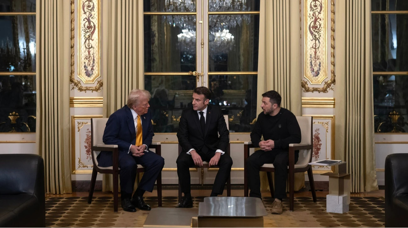 Зеленский провел переговоры с Трампом и Макроном