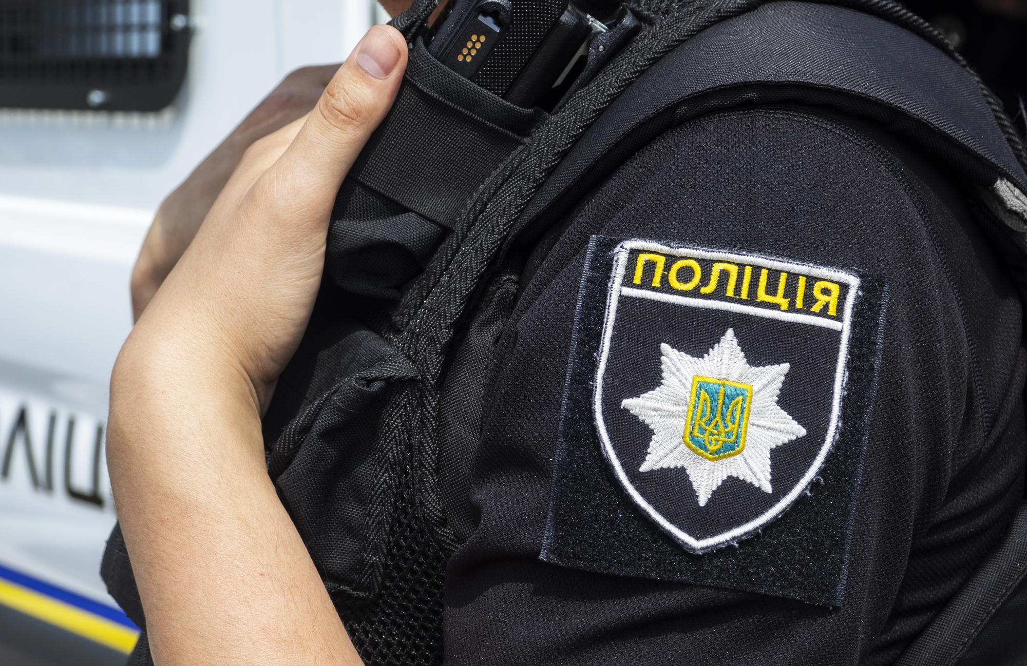 Конфликт на Сыхове: пострадал полицейский