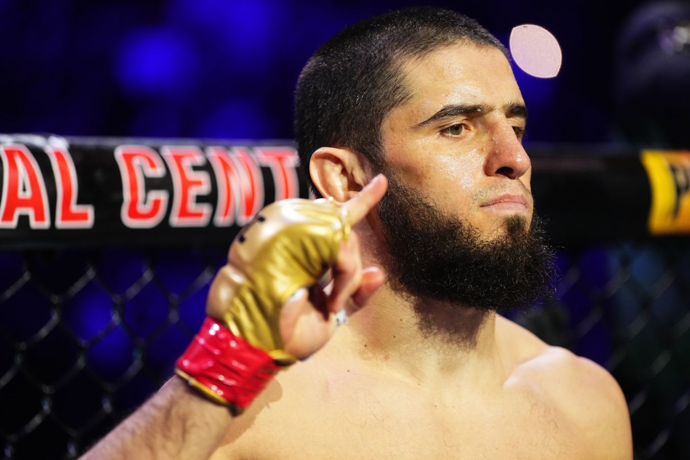 Ян Блахович прогнозирует победу Ислама Махачева в бою за титул UFC 330